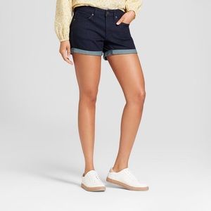 Universal thread dark wash Jean short
